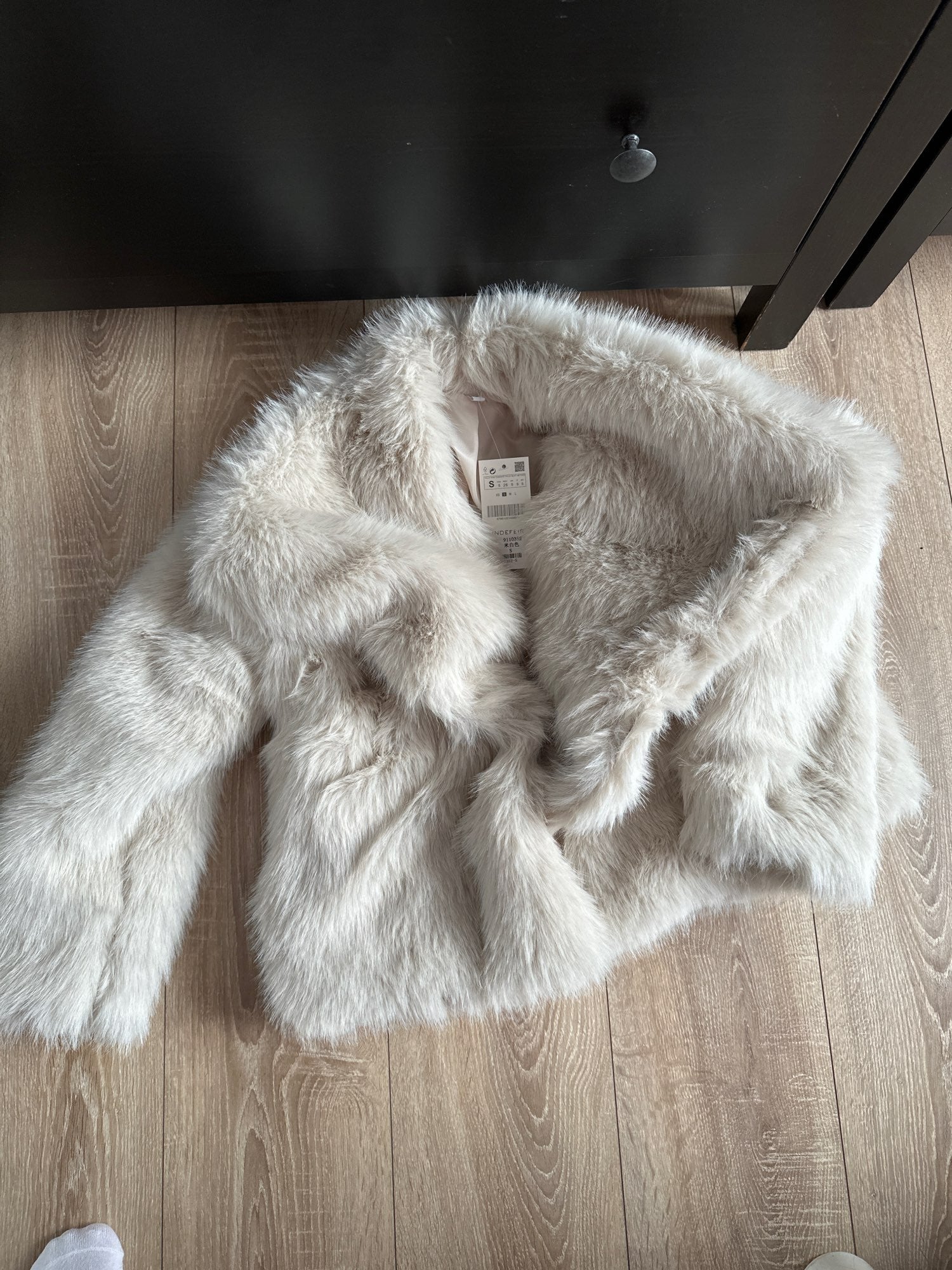 Mary | Luxurious Faux Fur Coat
